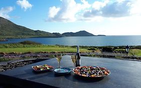Fuchsia Lodge - New Luxury 5* Beachside Lodge With Sauna - 4 Beds Ensuite - Spectacular Location