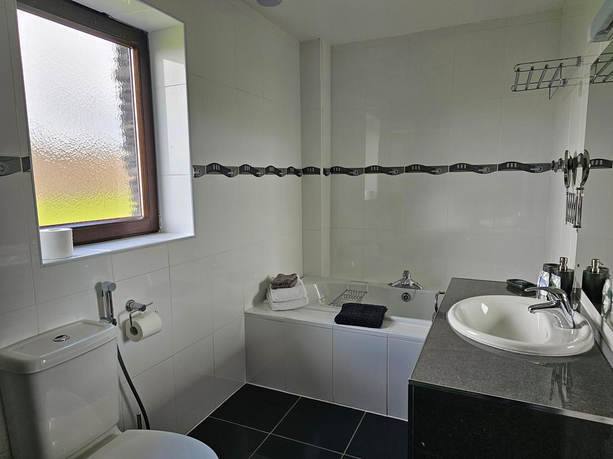Fuchsia Lodge - New Luxury 5* Beachside Lodge With Sauna - 4 Beds Ensuite - Spectacular Location Waterville Exterior photo